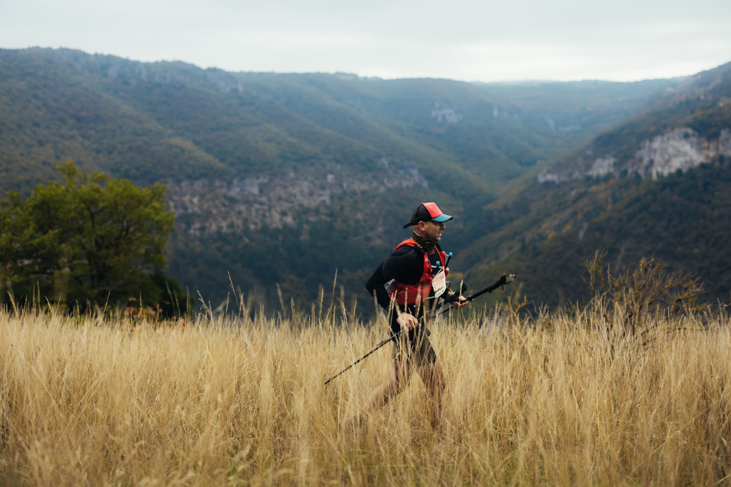 Marathon du Larzac — photo officielle HOKA Les Templiers