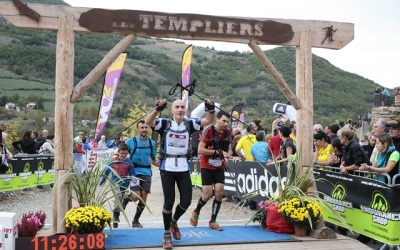 Ambiance et joie sous l'arche des Templiers